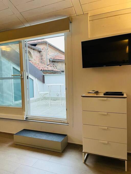 Piazza San Secondo Incantevole Appartamento Wifi Asti Ngoại thất bức ảnh
